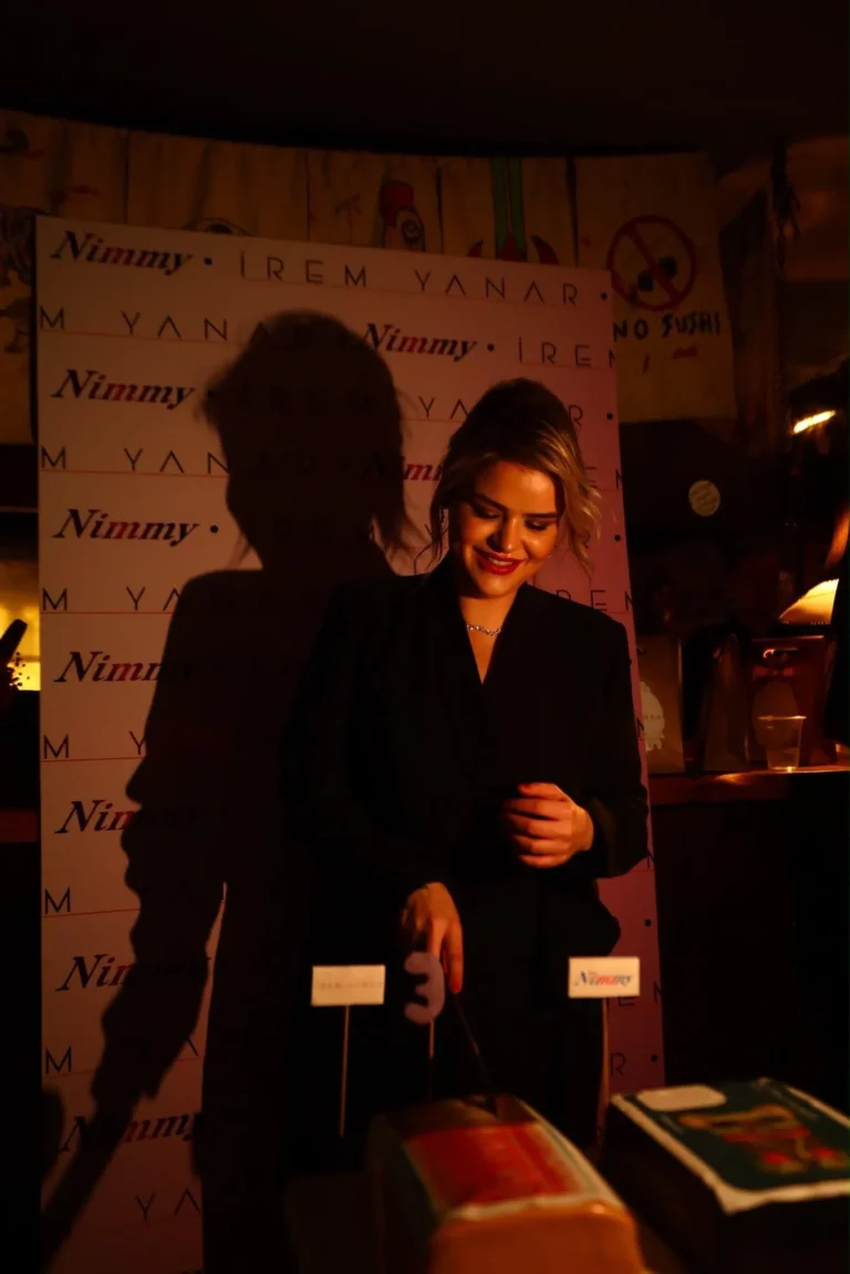 İrem Yanar’dan Günlük Makyajı Kolaylaştıran Yeni Ürün