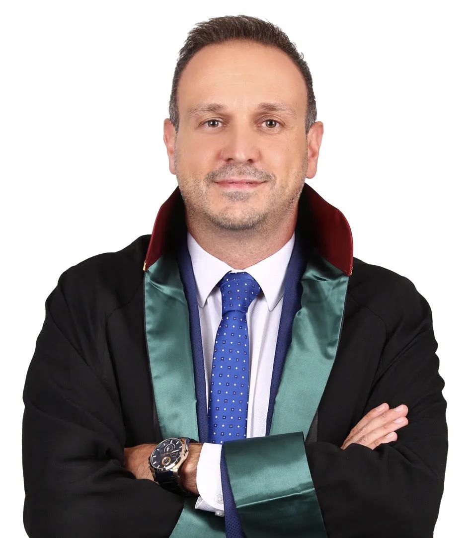 Kocaeli’nin tanınmış siyasetçilerinden ve avukatlarından olan Av. Görkem Bora Taner, Serdar Solak’ın Listesinde Aday
